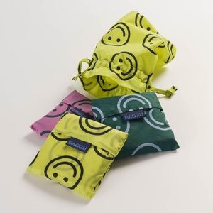 Baggu Standard set of 3 smiley face reusable bags